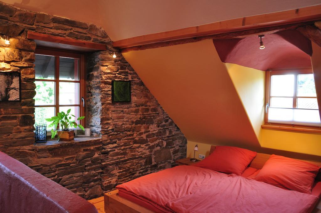 Appartement Lehmlounge à Montjoie Chambre photo